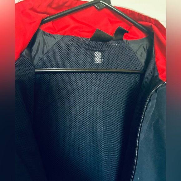 Gear for Sports Men’s Navy & Red Windbreaker jacket NEW - Picture 4 of 7